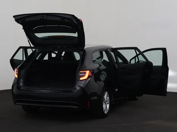 TOYOTA Corolla (2022) — foto 22 van 28
