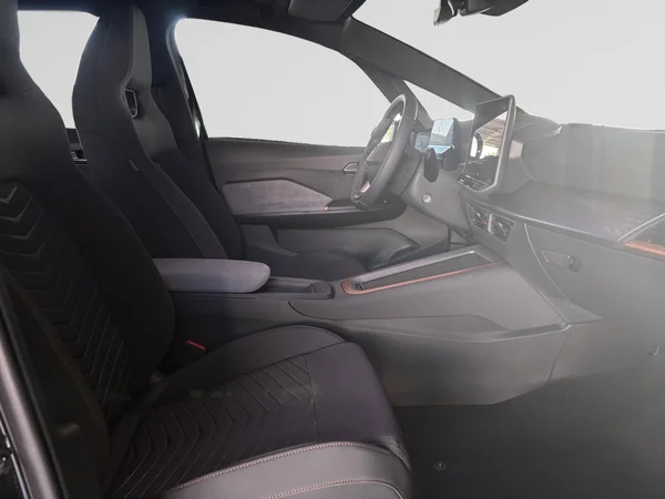 CUPRA Born (2025) — foto 17 van 24
