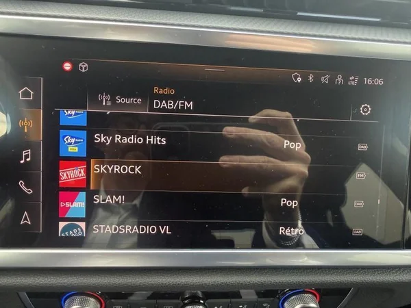 AUDI Q3 Sportback Dsl (2022) — foto 18 van 28