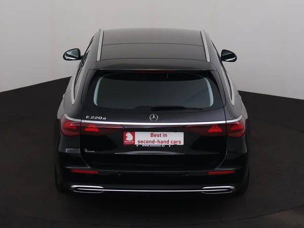 MERCEDES E 220 (2024) — foto 27 van 30