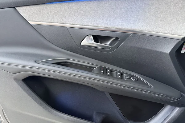 Peugeot 3008 (2024) — foto 9 van 17