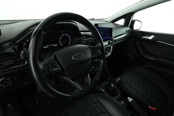Ford Fiesta (2020) — foto 2 van 16