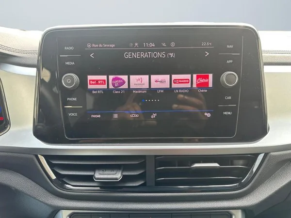 VOLKSWAGEN T-Roc (2022) — foto 4 van 24