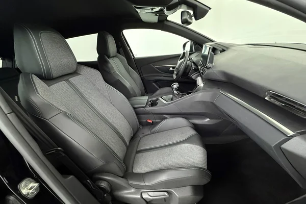 Peugeot 3008 (2023) — foto 14 van 26