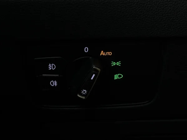 VOLKSWAGEN Passat Variant (2022) — foto 19 van 29