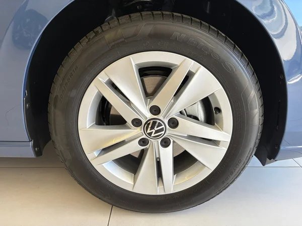 VOLKSWAGEN Golf VII SW (2025) — foto 7 van 19