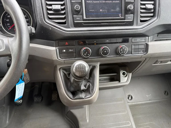 VOLKSWAGEN Crafter 35 Fourgon Mwb Hr (2020) — foto 3 van 18