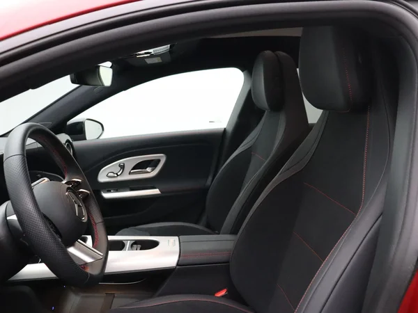 Mercedes-Benz CLA (2025) — foto 22 van 22