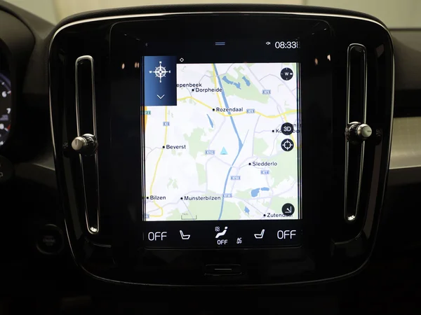VOLVO XC40 (2024) — foto 17 van 21