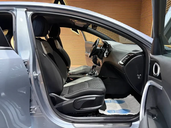 Kia Proceed (2020) — foto 11 van 26
