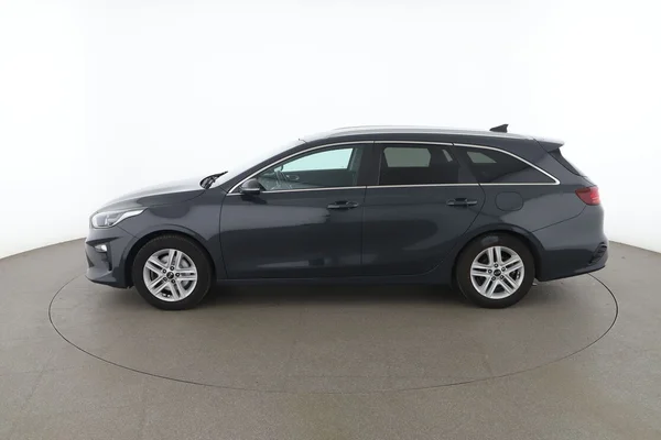 Kia cee'd (2019) — foto 9 van 16