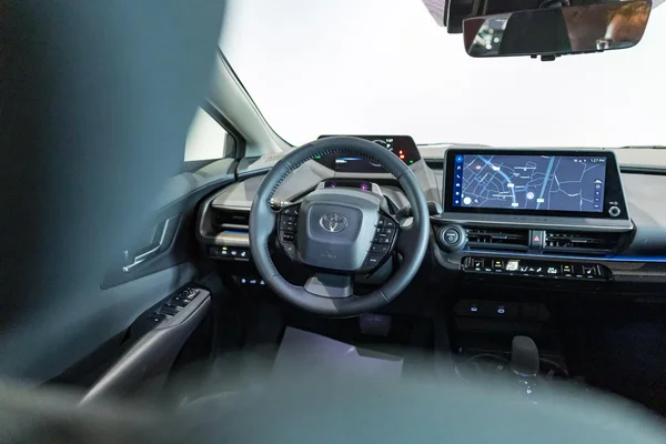 Toyota Prius (2024) — foto 10 van 37