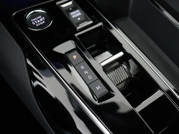PEUGEOT 3008 (2024) — foto 4 van 27