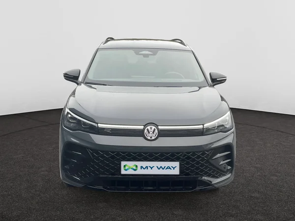 VOLKSWAGEN Tiguan eHybrid (PHEV) (2025) — foto 6 van 21