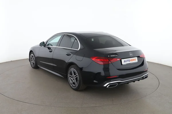 Mercedes-Benz C-Klasse (2024) — foto 10 van 16
