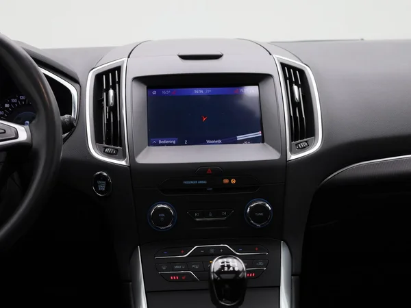 Ford S-Max (2020) — foto 42 van 42