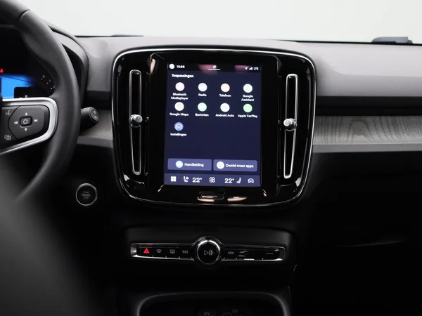 Volvo XC40 (2024) — foto 48 van 48
