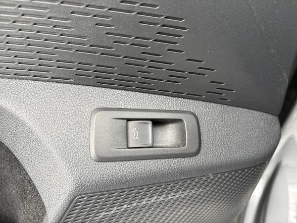 SKODA Octavia Combi (2025) — foto 8 van 24
