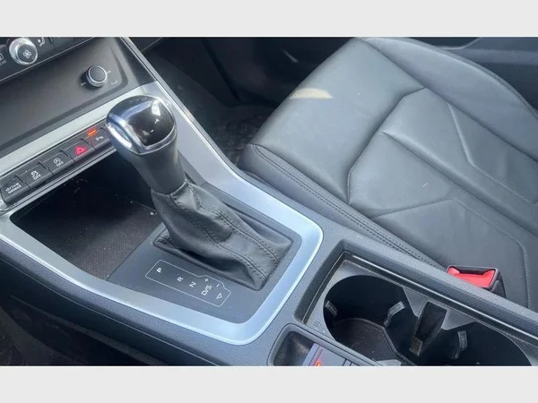 Audi Q3 Sportback (2020) — foto 17 van 29