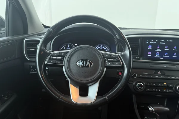 Kia Sportage (2021) — foto 2 van 20