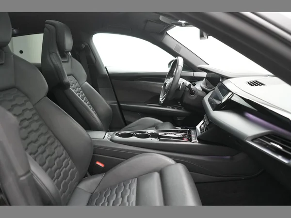 AUDI E-tron GT (2021) — foto 13 van 35