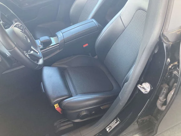 Mercedes-Benz CLA (2022) — foto 3 van 22