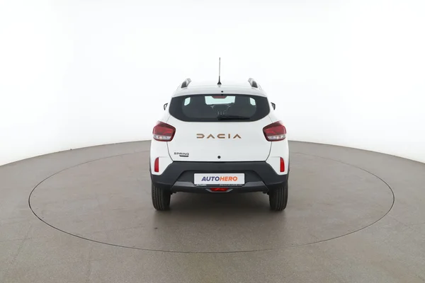 Dacia Spring (2023) — foto 11 van 16