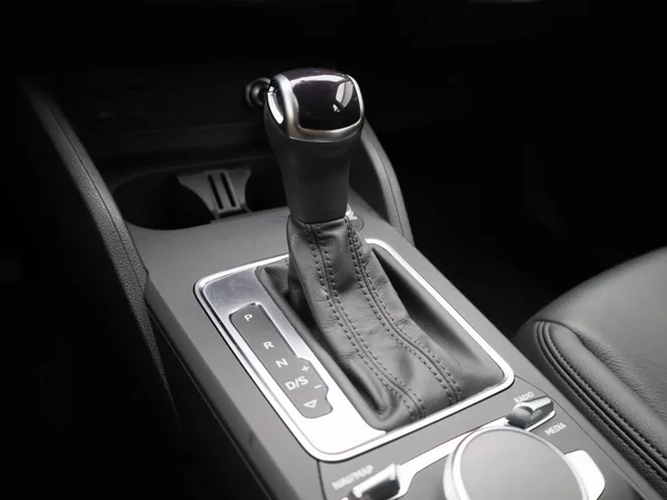 Audi Q2 (2023) — foto 15 van 41