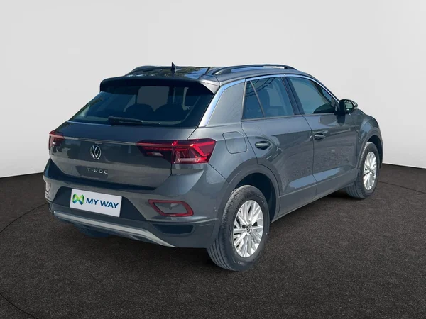 VOLKSWAGEN T-Roc (2023) — foto 11 van 18