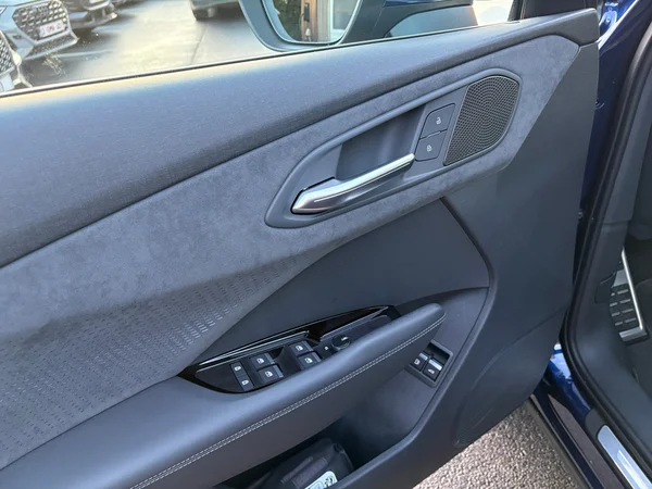 AUDI Q3 SUV e-hybrid (PHEV) (2025) — foto 13 van 22