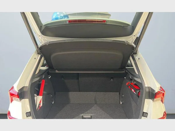 SKODA Kamiq (2026) — foto 9 van 17