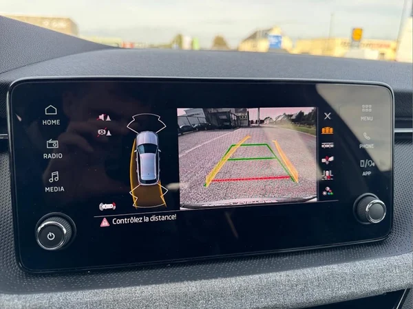SKODA Kamiq (2024) — foto 13 van 16