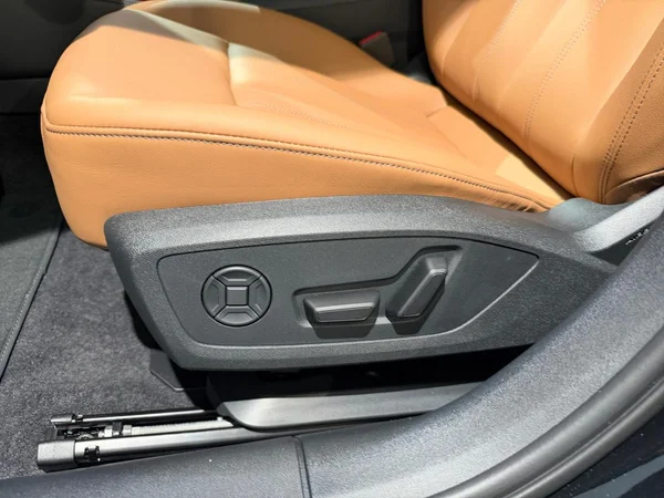 AUDI A5 Avant e-hybrid (PHEV) (2026) — foto 9 van 21