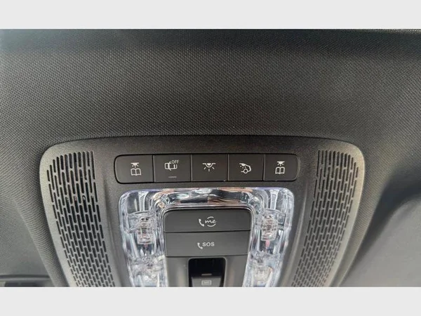 Mercedes-Benz A 220 (2024) — foto 19 van 30