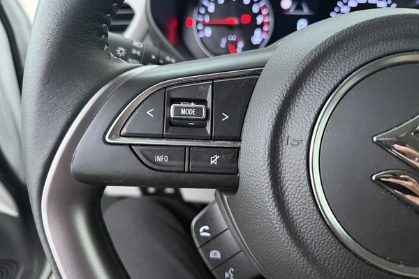 Suzuki Swift (2025) — foto 6 van 17