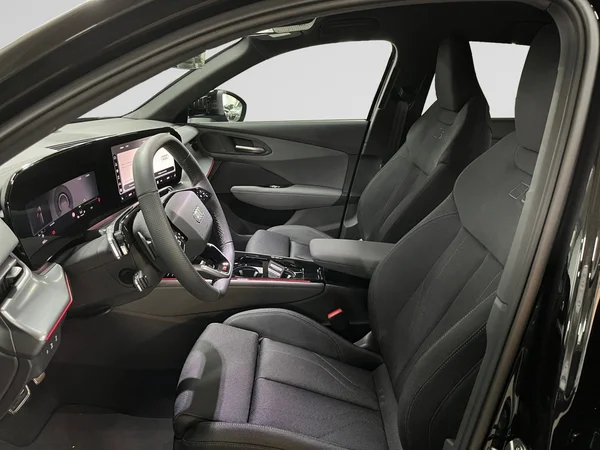 AUDI Q3 SUV (2025) — foto 10 van 12