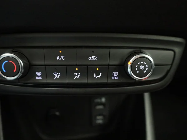Opel Crossland (2021) — foto 10 van 35