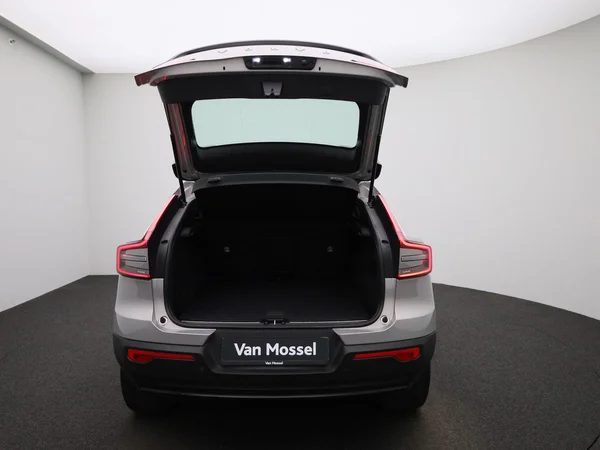 Volvo C40 (2022) — foto 5 van 44