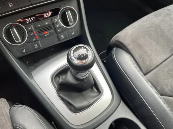 AUDI Q3 (2018) — foto 8 van 21