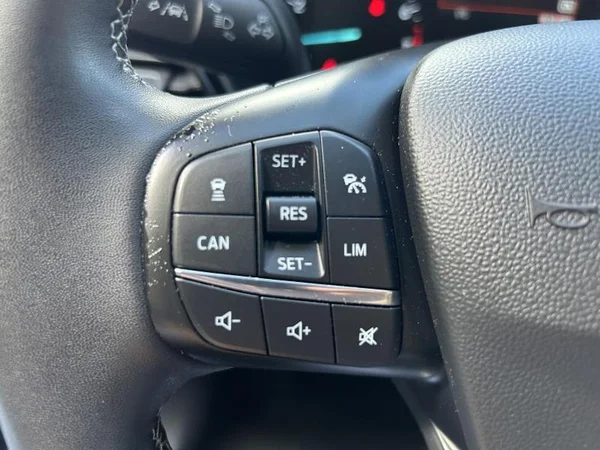 FORD Fiesta (2022) — foto 18 van 29