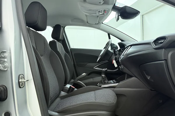Opel Crossland (2022) — foto 17 van 19