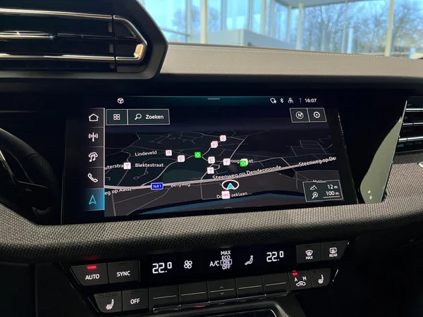 AUDI A3 Alltstreet (2025) — foto 3 van 16