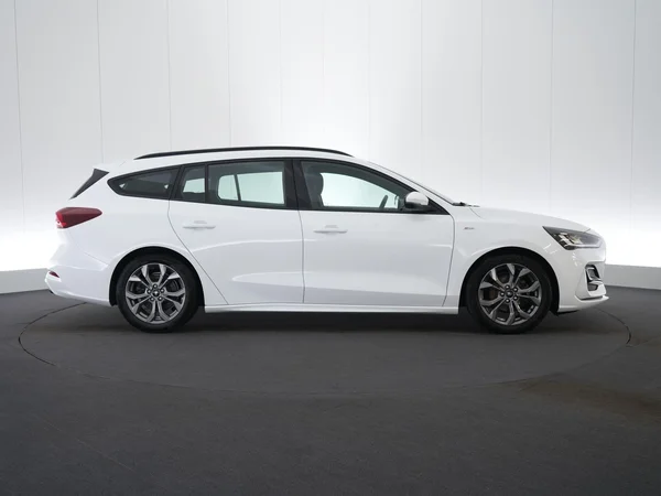 Ford Focus (2023) — foto 21 van 24