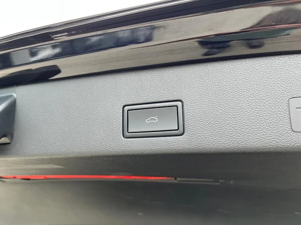 VOLKSWAGEN Golf VIII SW (2025) — foto 21 van 22