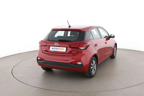 Hyundai i20 (2019) — foto 12 van 16
