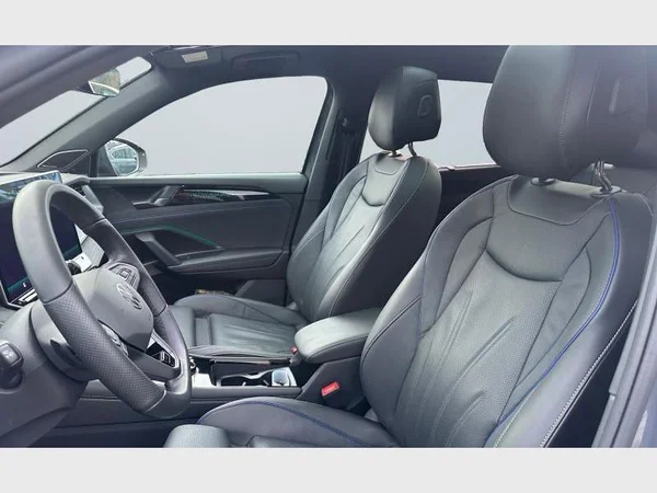 VOLKSWAGEN Tayron eHybrid (2025) — foto 4 van 24