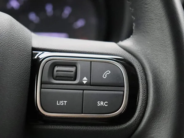 Fiat Doblò (2023) — foto 18 van 39