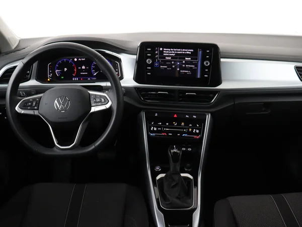 VOLKSWAGEN T-Roc (2025) — foto 15 van 18