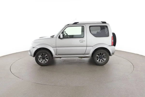Suzuki Jimny (2015) — foto 9 van 16