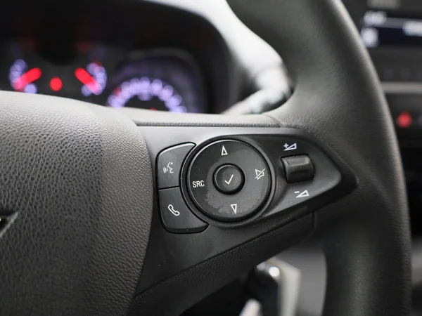 Opel Combo Life (2022) — foto 10 van 30
